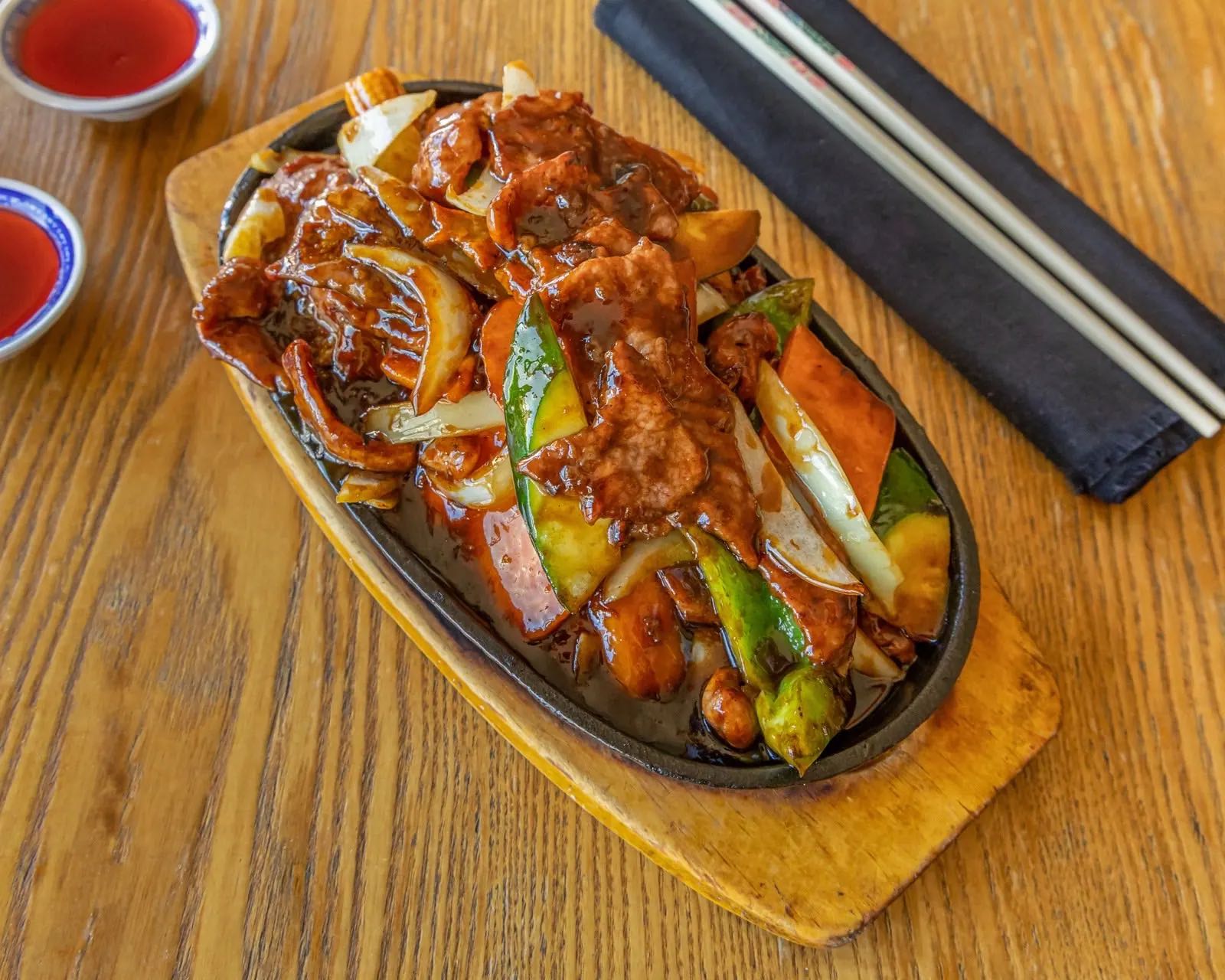 Mongolian lamb on a sizzling plate
